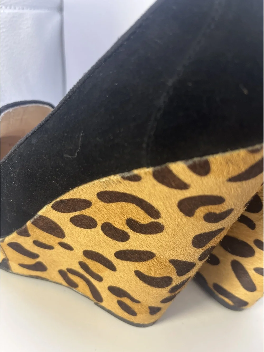 Leopard Black Suede Wedge Platform Heels Print Chinese Laundry Size 8.5 NWOT
